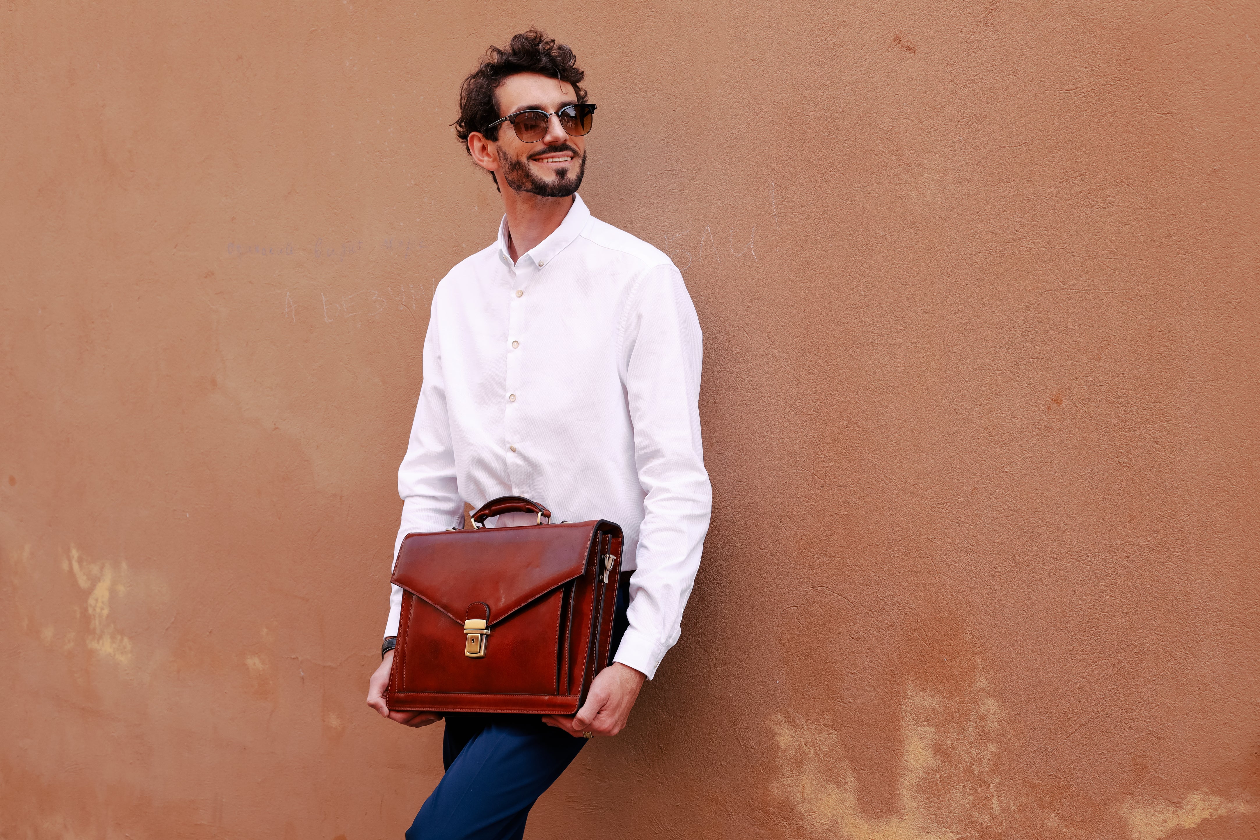 Classic Design Leather Briefcase - The Magus