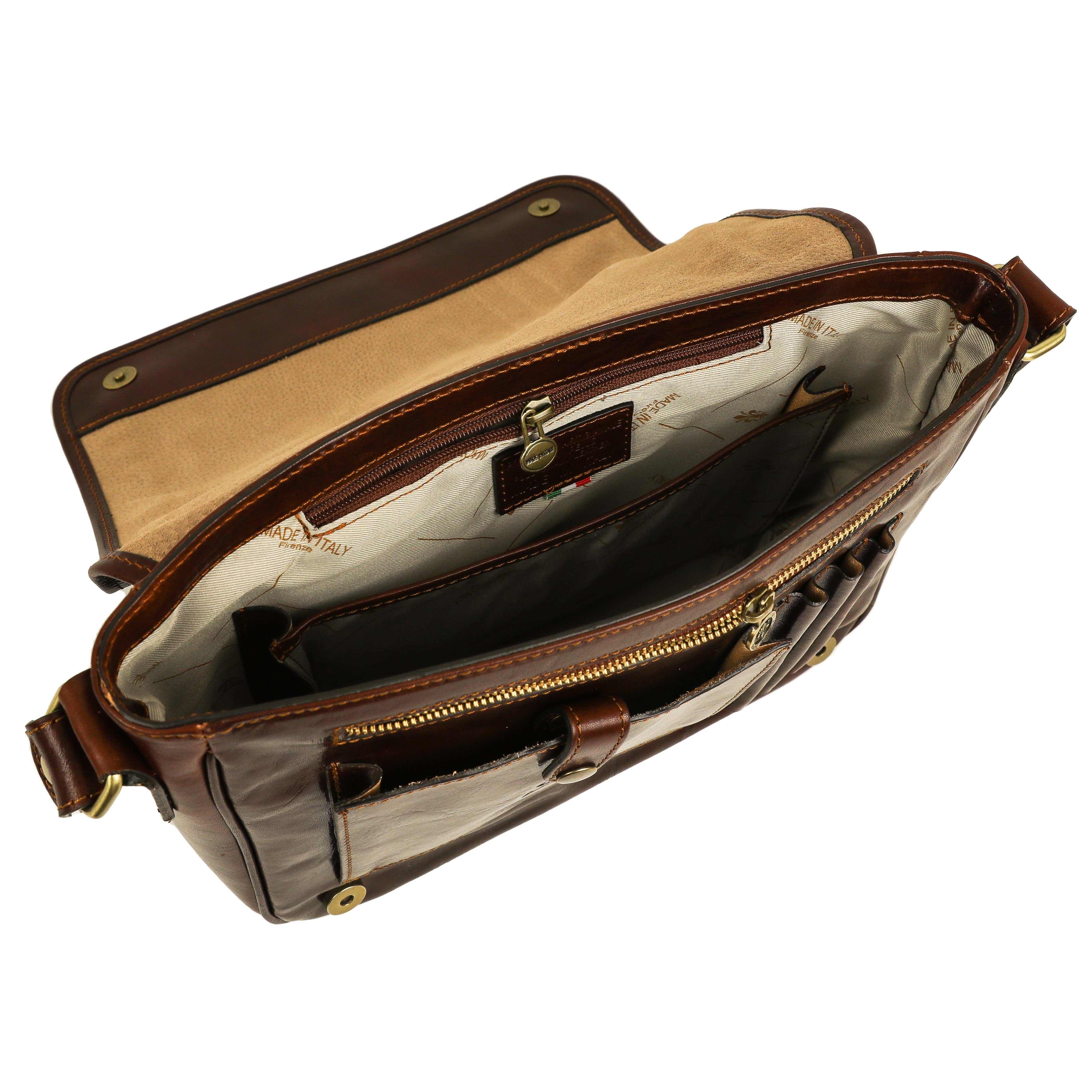 Leather Messenger Bag – The Stranger