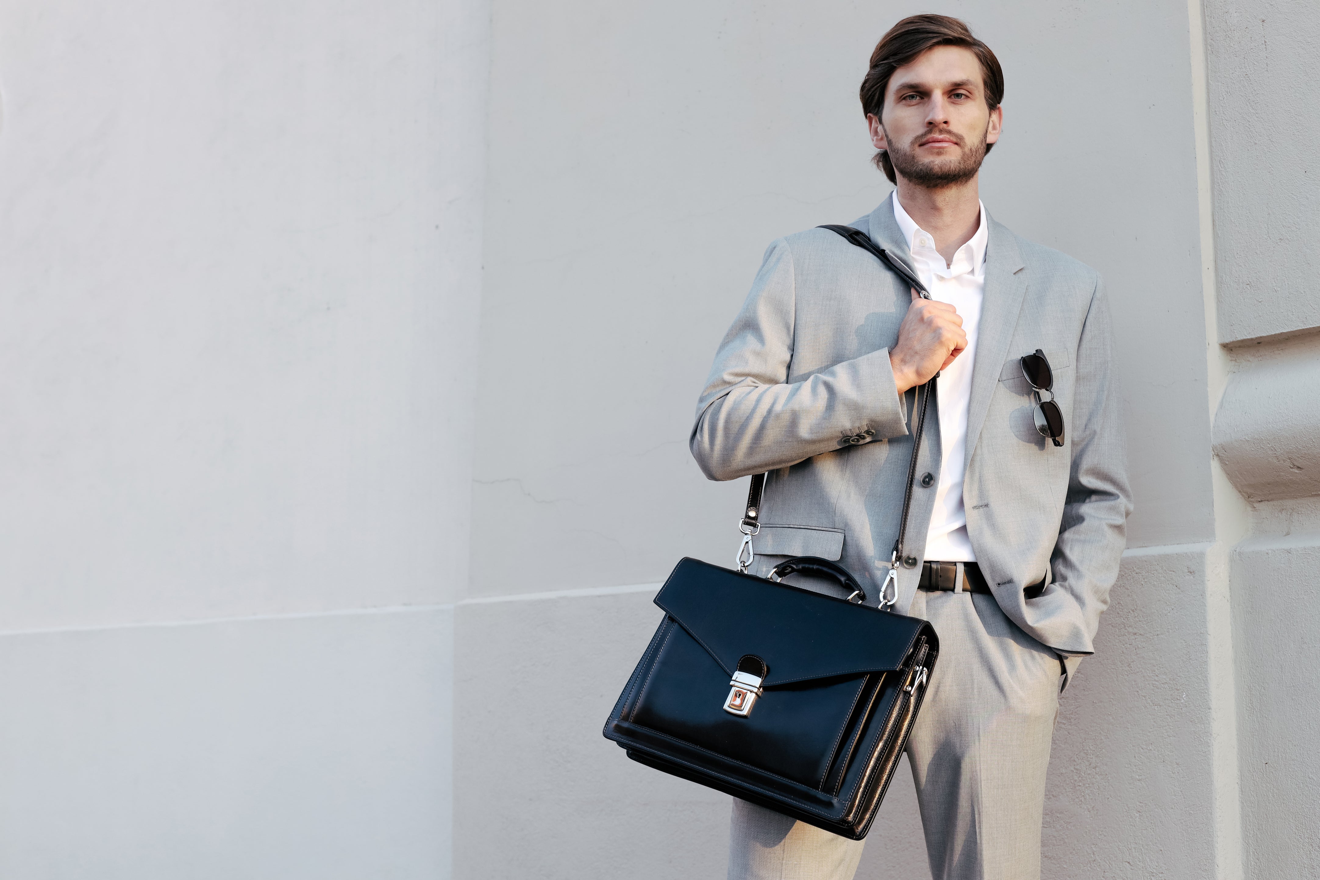 Classic Design Leather Briefcase - The Magus