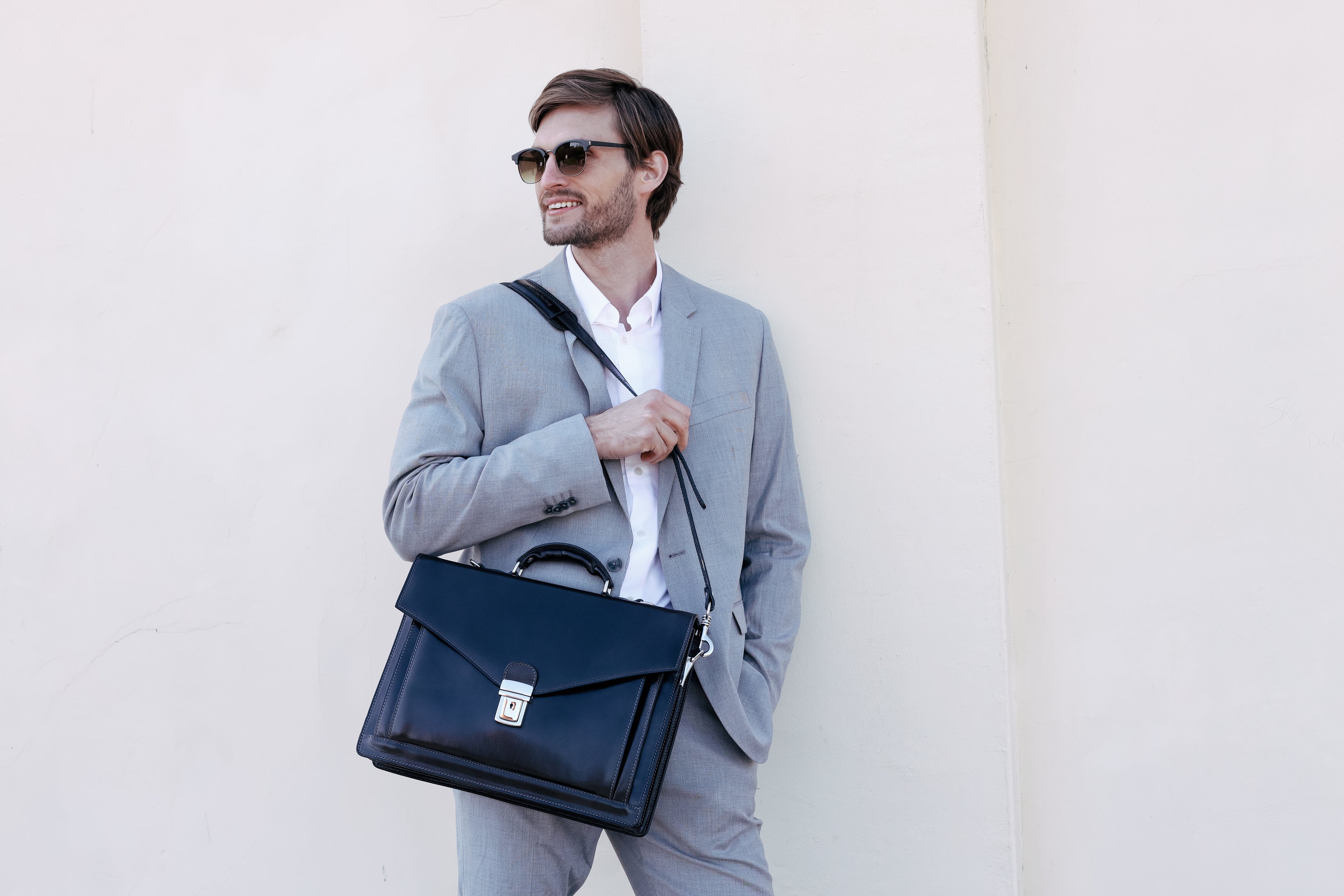 Classic Design Leather Briefcase - The Magus